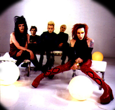 band_shot2.jpg (59123 bytes)