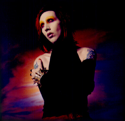 manson_sky2.jpg (41523 bytes)